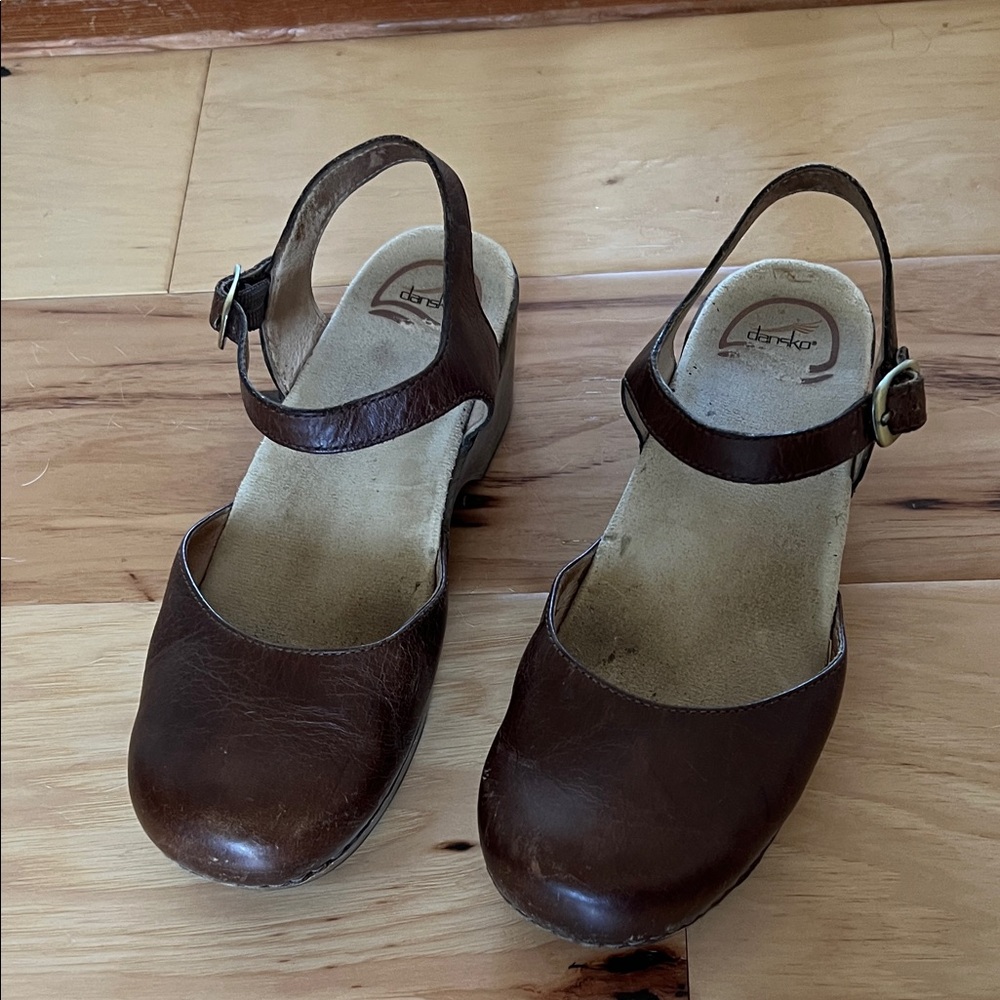 Dansko Women's Brown Leather Mules